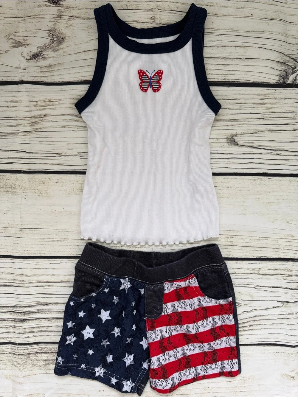 ♡ Girl’s Celebrate Patriotic White Ribbed Tank & American Flag Shorts Set - 6/6X